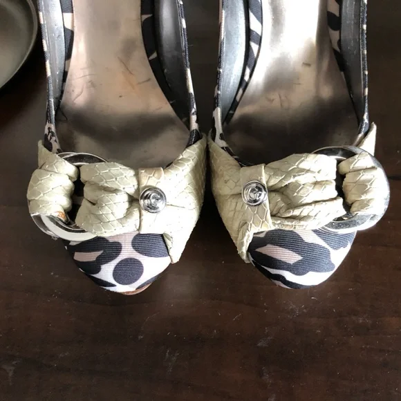 Authentic Guess pumps - Picture 4 of 5